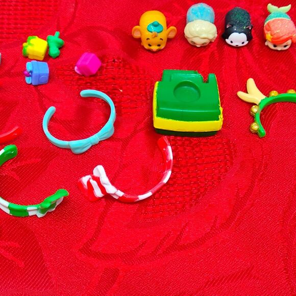 HUGE Lot Of 40+ Vinyl Tsum Tsum Figures 3 Sizes Figures, Stands & Accessories - Picture 11 of 14